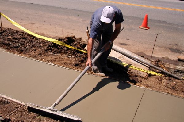 Cost of Sidewalk Pouring in Meridian