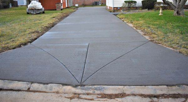 Apron Pouring in Meridian
